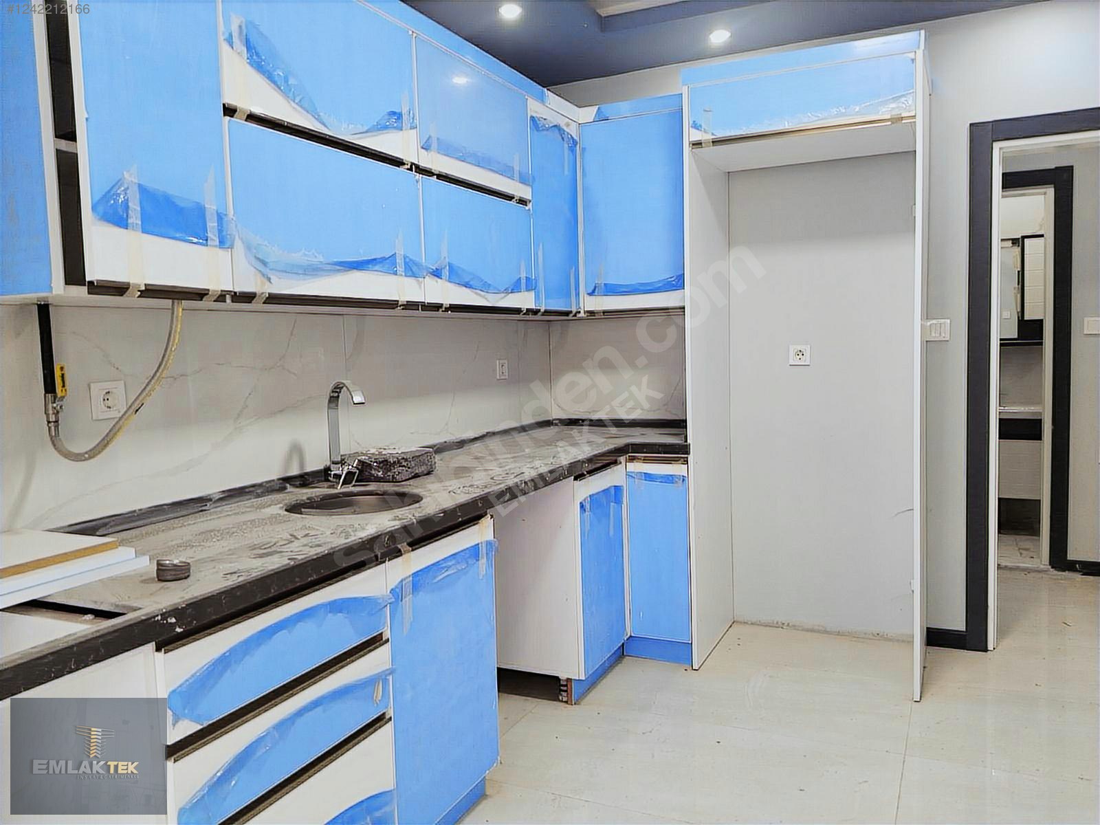 ÖMER EMLAKTAN UZPARK SİTESİNDE SATILIK 2+1 DAİRE