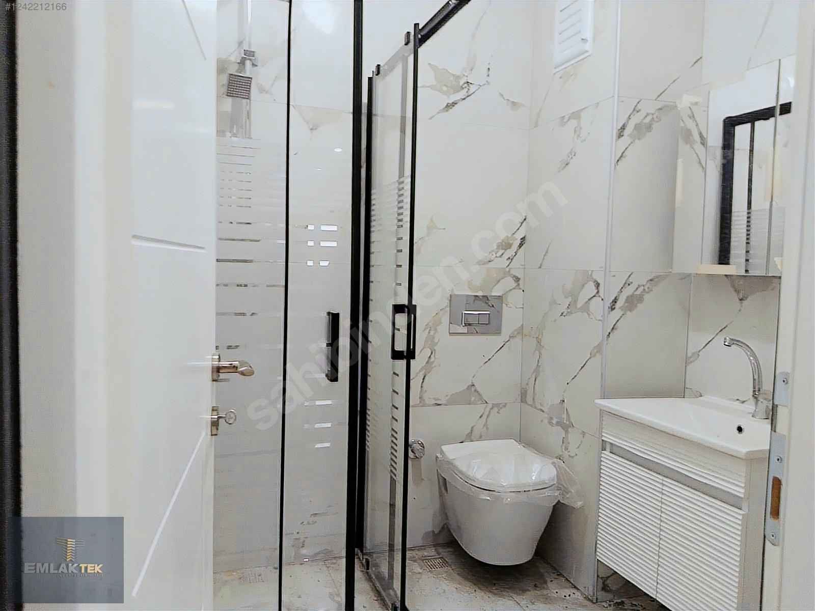 ÖMER EMLAKTAN UZPARK SİTESİNDE SATILIK 2+1 DAİRE