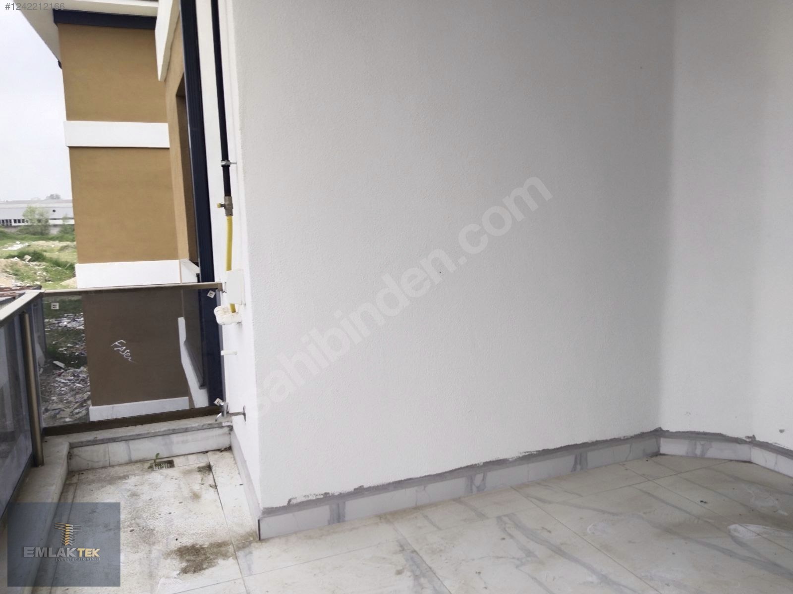 ÖMER EMLAKTAN UZPARK SİTESİNDE SATILIK 2+1 DAİRE