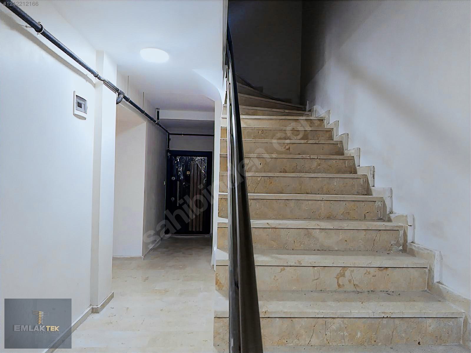 ÖMER EMLAKTAN UZPARK SİTESİNDE SATILIK 2+1 DAİRE