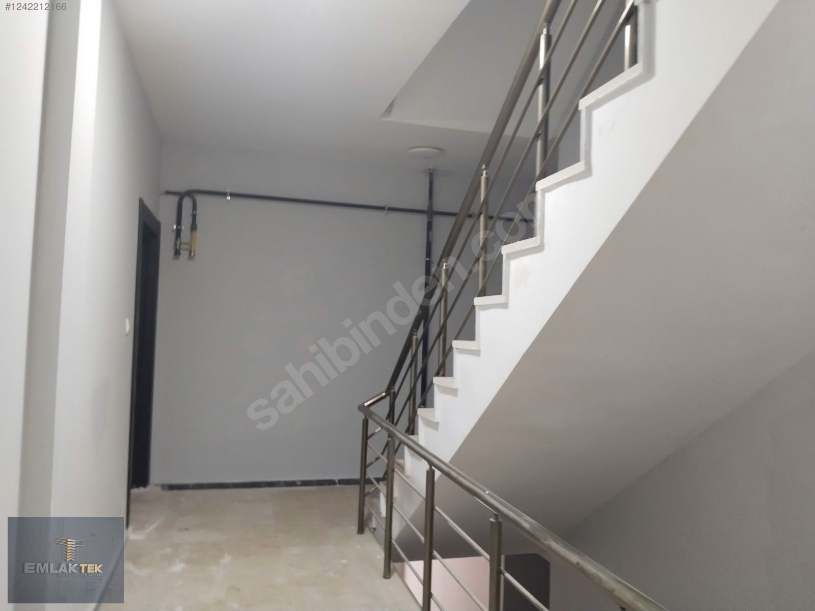 ÖMER EMLAKTAN UZPARK SİTESİNDE SATILIK 2+1 DAİRE