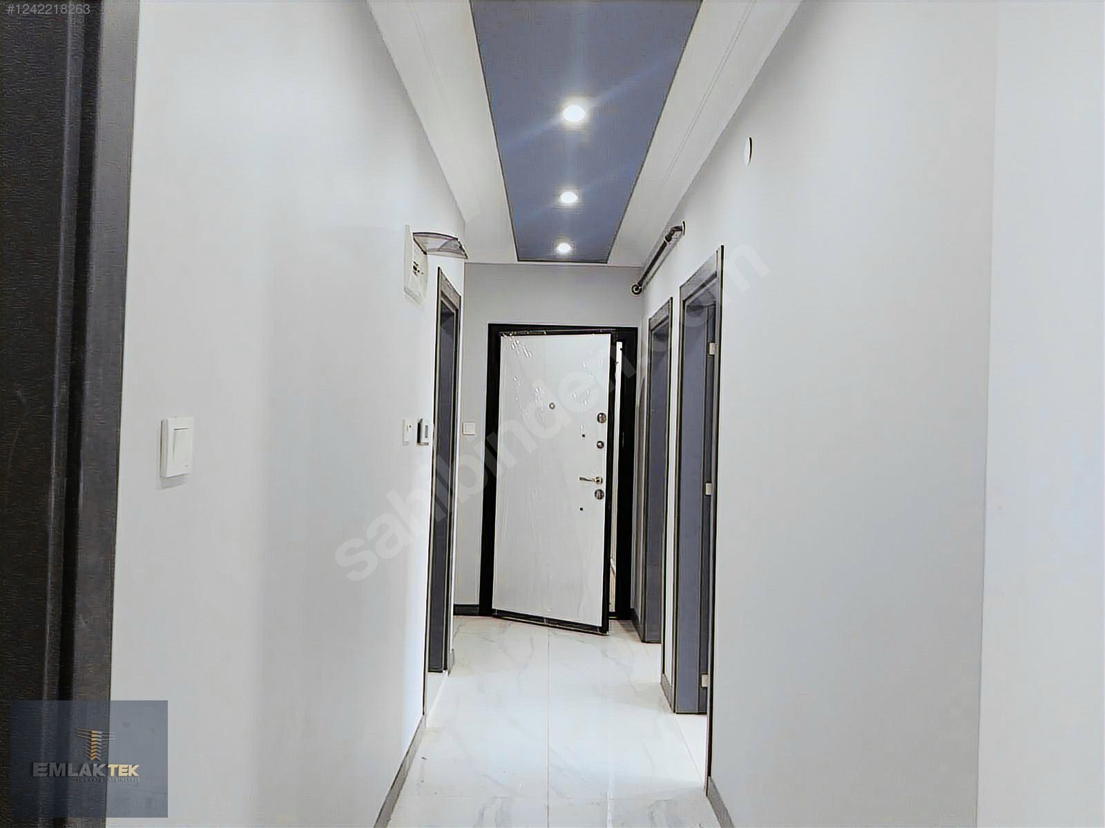 ÖMER EMLAKTAN UZPARK SİTESİNDE SATILIK 3+1 DAİRE