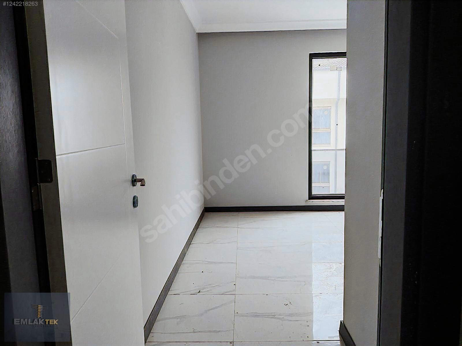 ÖMER EMLAKTAN UZPARK SİTESİNDE SATILIK 3+1 DAİRE