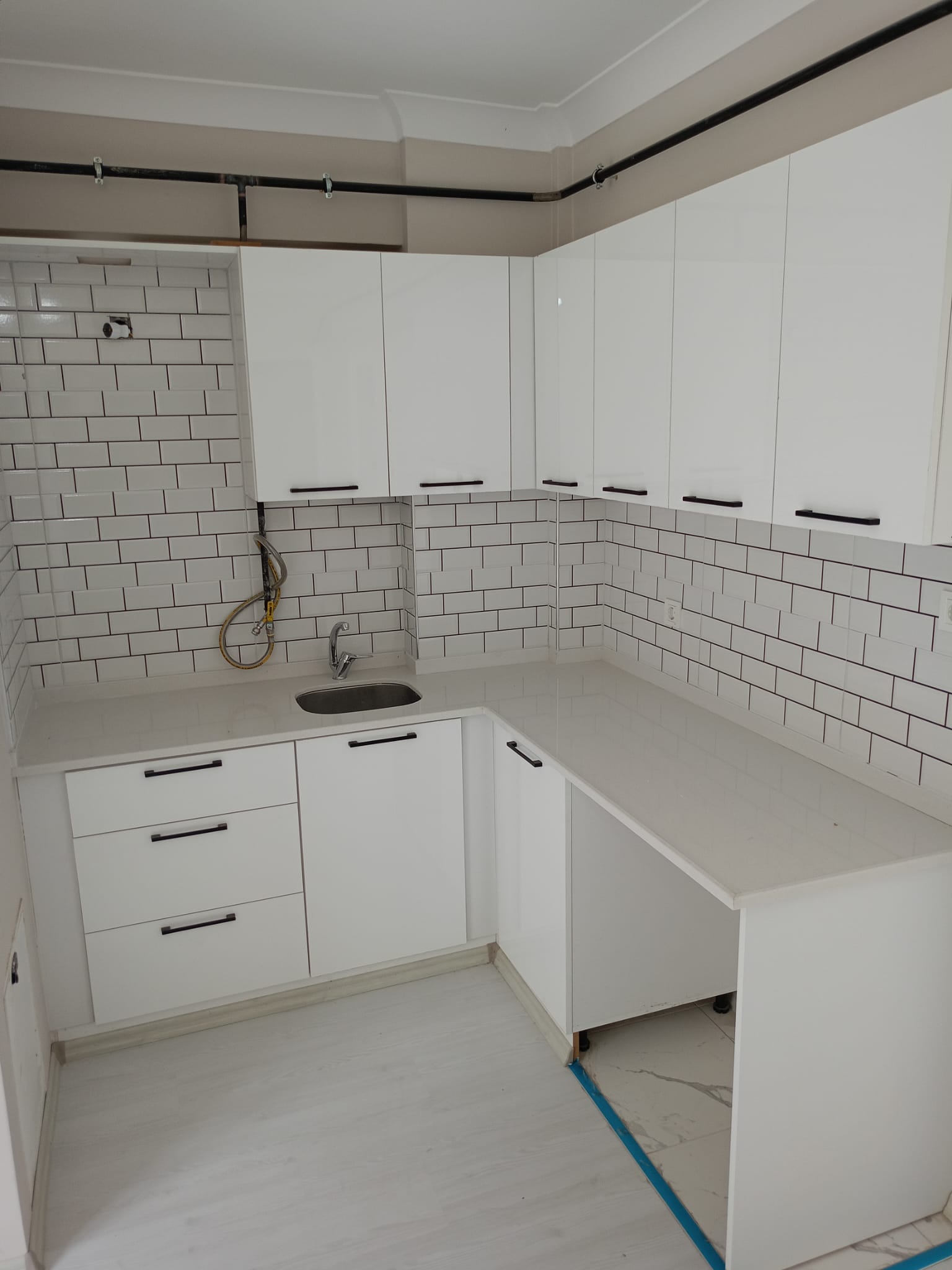 ÖMER EMLAKTAN SATILIK 1+1 LÜKS DAİRE