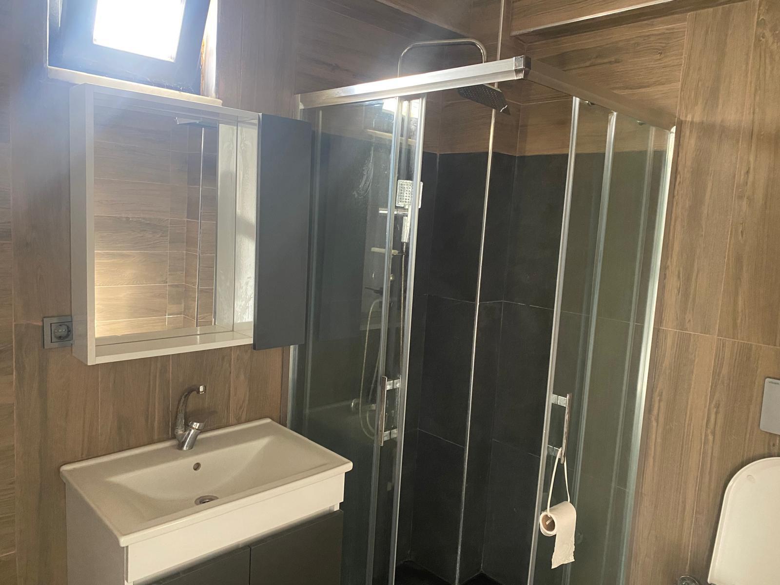 ÖMER EMLAKTAN ÜNİVERSİTEYE YAKIN KİRALIK 1+1 DAİRE