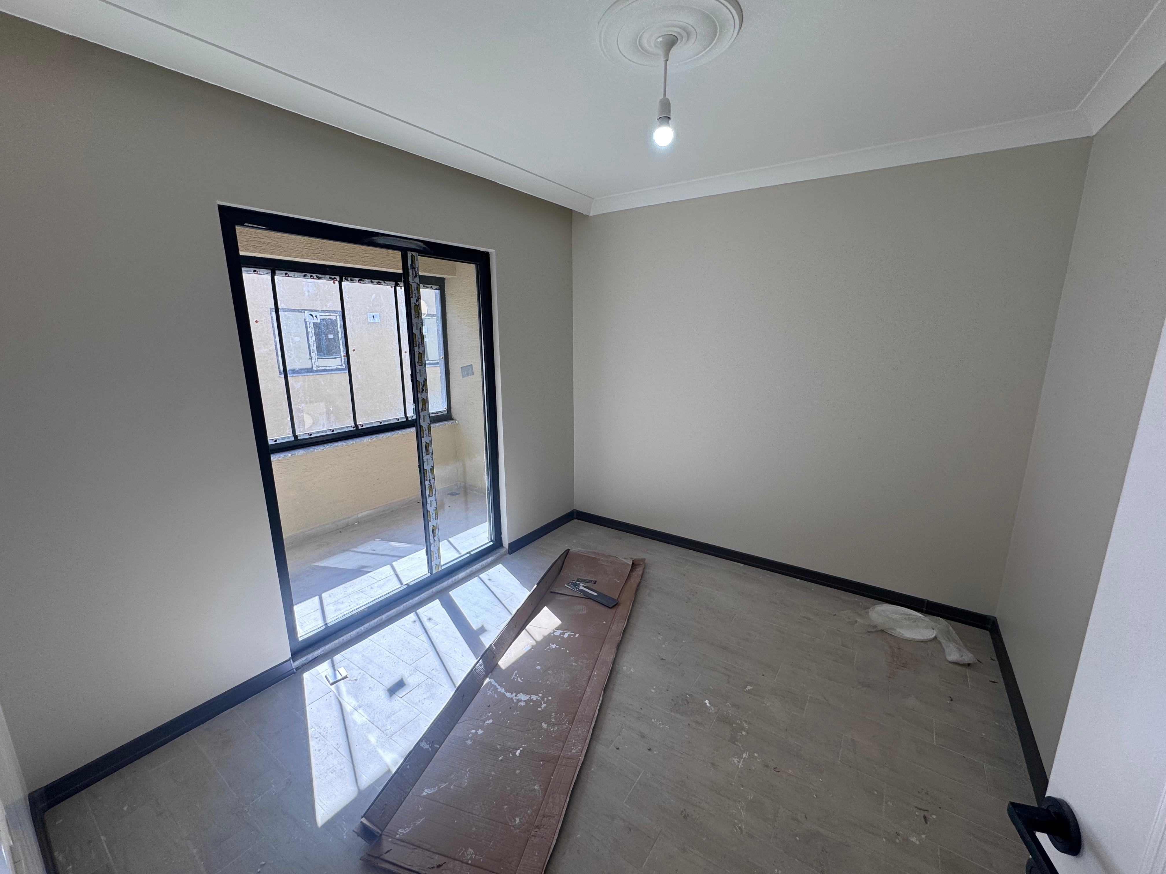 TURYAP AKYAZI'dan HASTANE YANINDA SATILIK EŞYALI 1+1 DAİRE