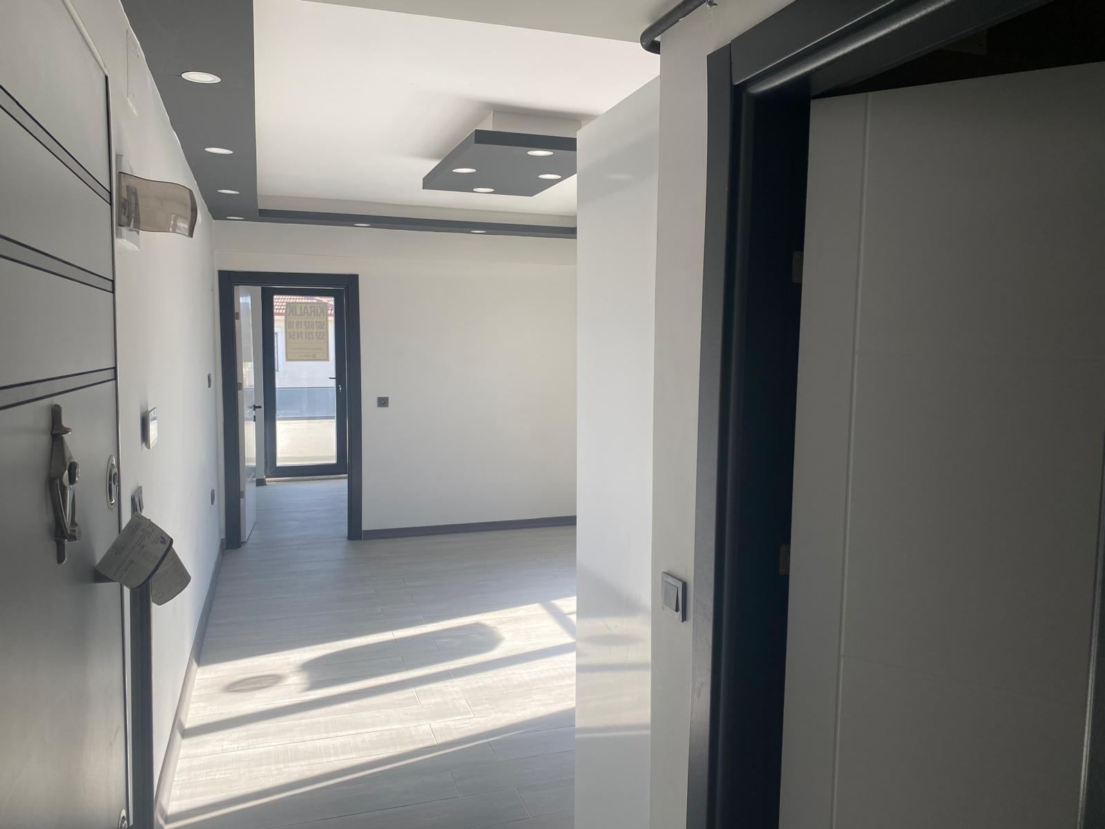 ÖMER EMLAKTAN ÜNİVERSİTEYE YAKIN KİRALIK 1+1 DAİRE