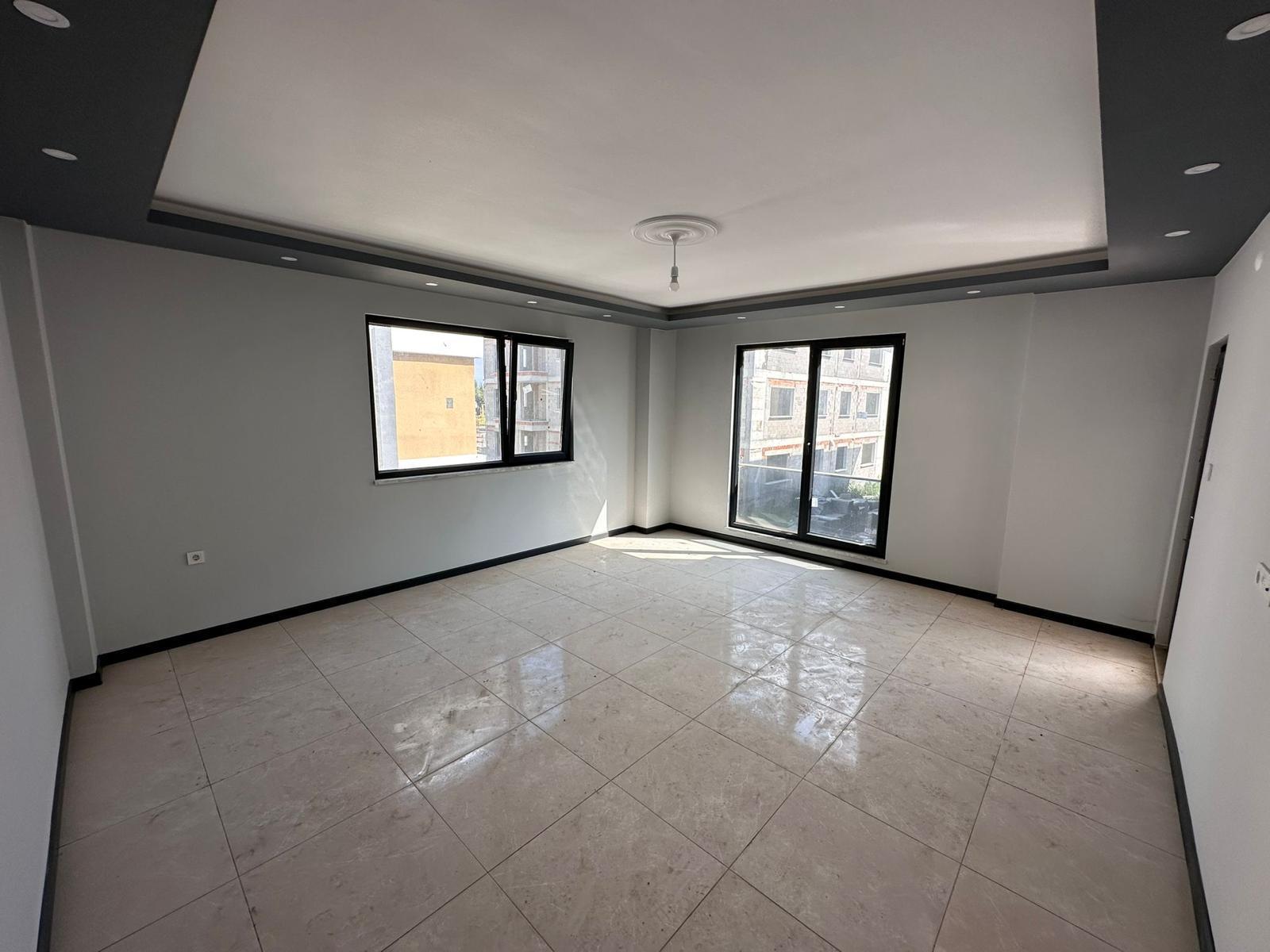 ÖMER EMLAKTAN UZPARK SİTESİNDE SATILIK 3+1 DAİRE