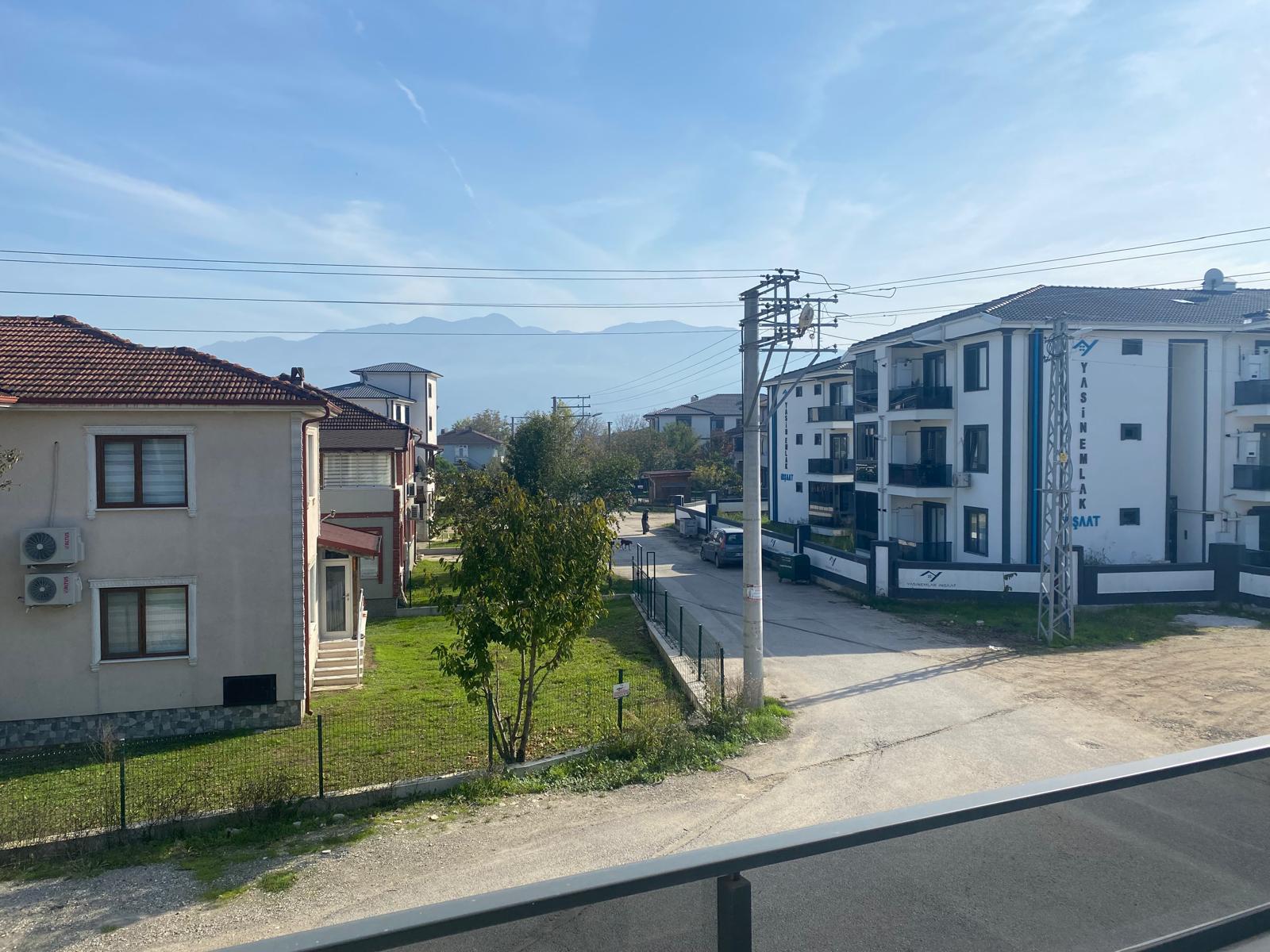 ÖMER EMLAKTAN ÜNİVERSİTEYE YAKIN KİRALIK 1+1 DAİRE