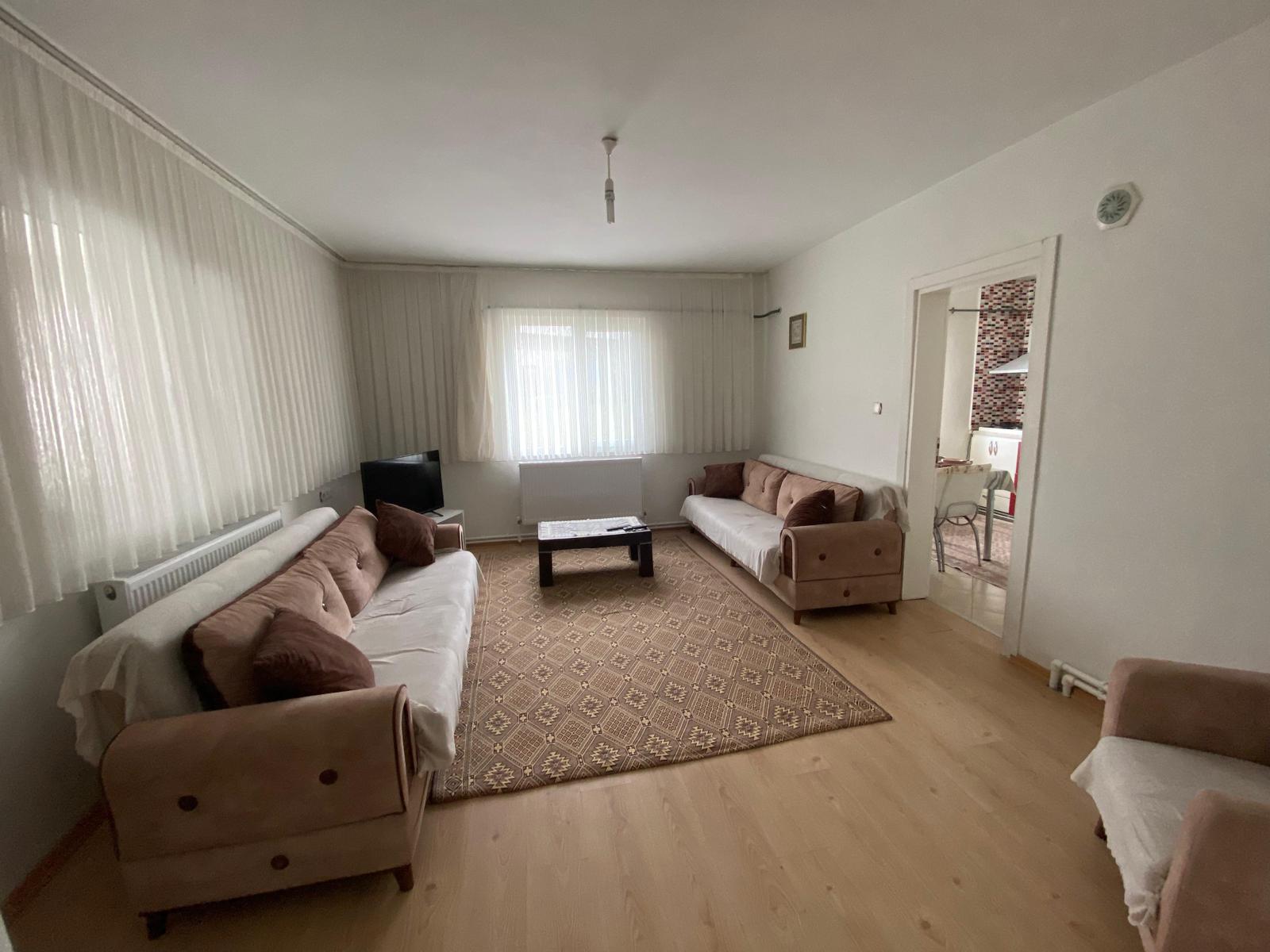 ÖMER EMLAKTAN KİRALIK EŞYALI MÜSTAKİL EV