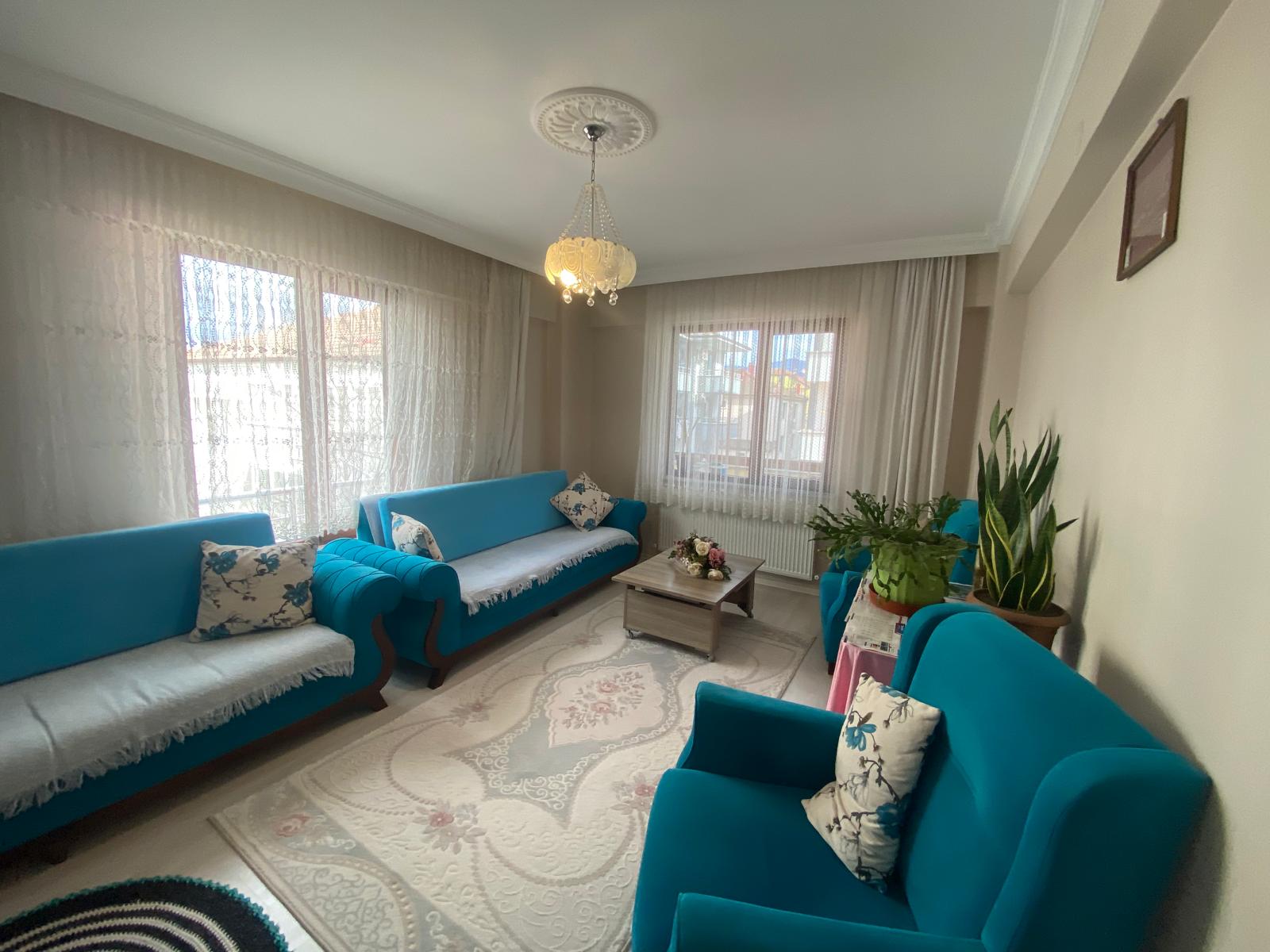 ÖMER EMLAKTAN SATILIK GENİŞ 3+1 DAİRE