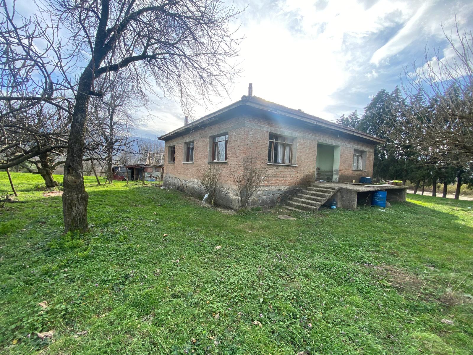 ÖMER EMLAKTAN KUZULUK'TA MANZARALI İMARLI ARSA VE EV