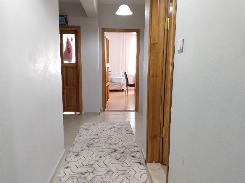 ÖMER EMLAKTAN 900m2 ARSA İÇERİSİNDE SATILIK TRİPLEX VİLLA