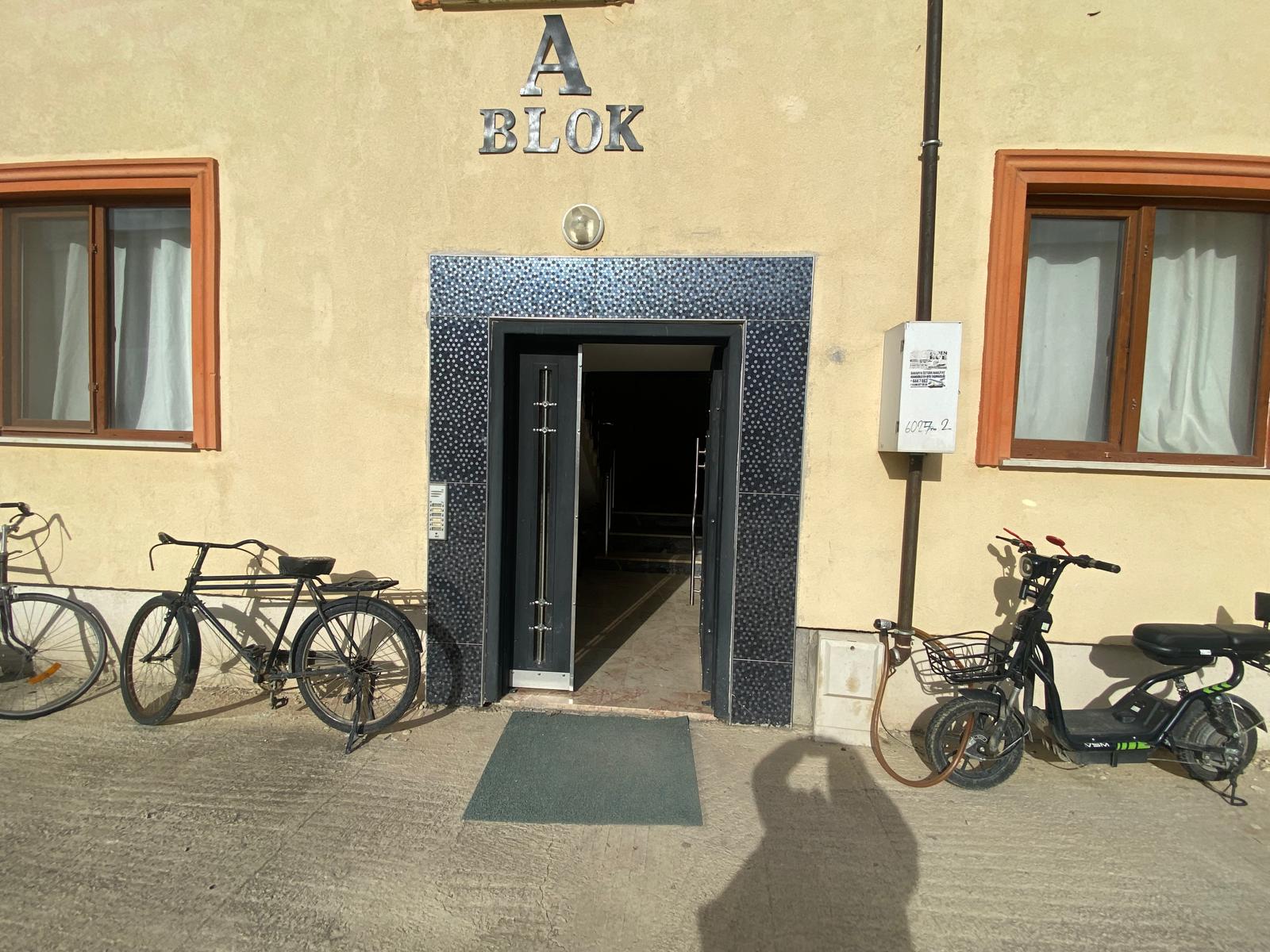 ÖMER EMLAKTAN SATILIK GENİŞ 3+1 DAİRE