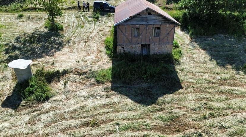 ÖMER EMLAKTAN YÖRÜKYERİ KÖYÜNDE İMARLI ARSA