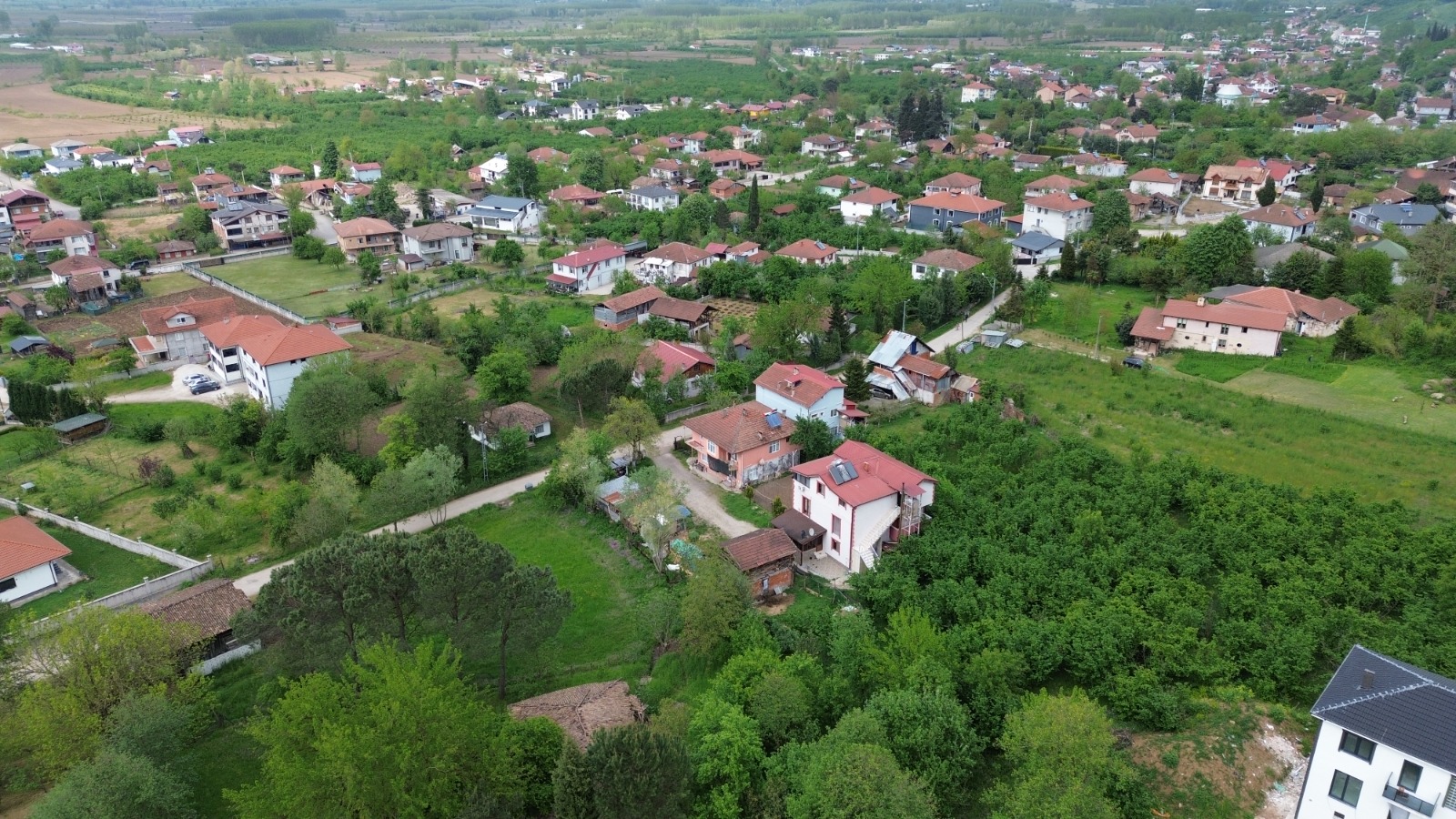 ÖMER EMLAKTAN ALTINDEREDE İMARLI ARSA