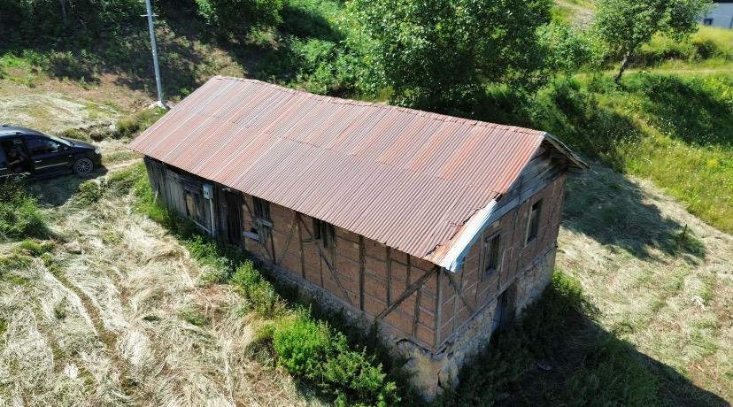 ÖMER EMLAKTAN YÖRÜKYERİ KÖYÜNDE İMARLI ARSA