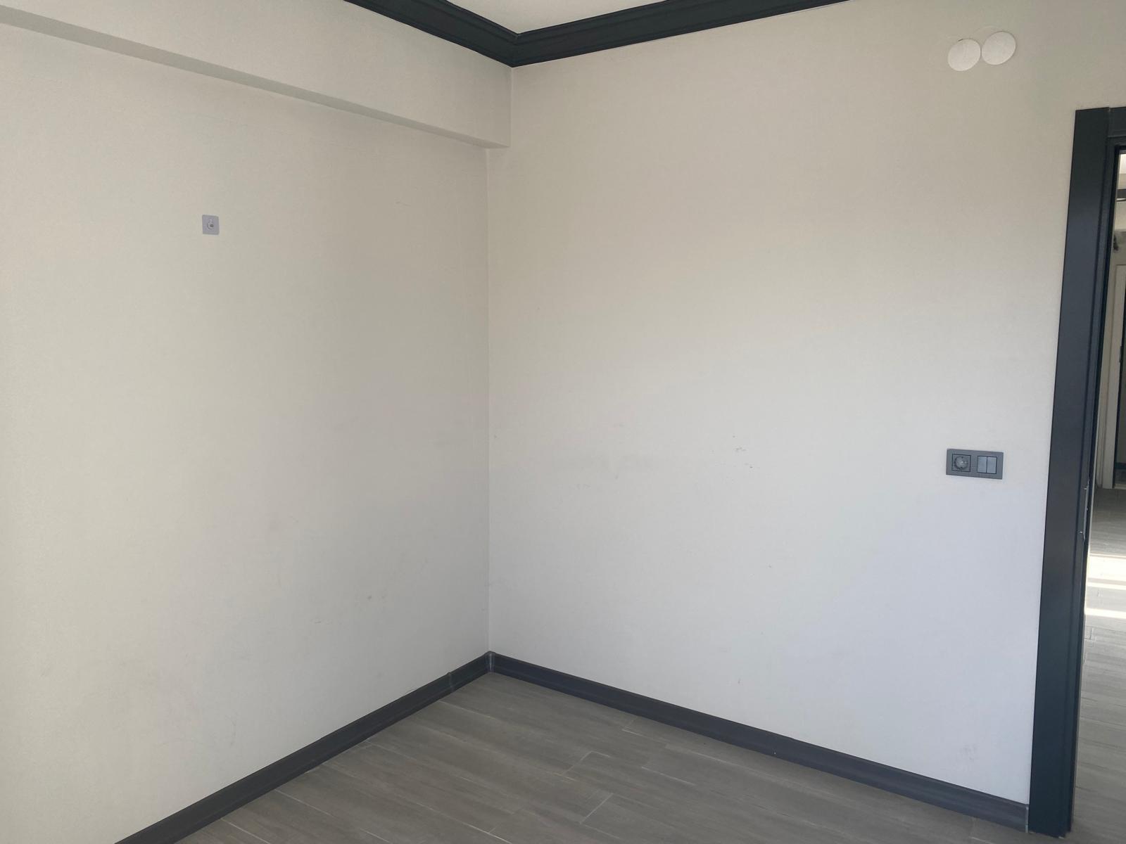 ÖMER EMLAKTAN ÜNİVERSİTEYE YAKIN KİRALIK 1+1 DAİRE